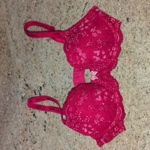 LIKE NEW Victoria's Secret Lace Bra